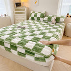 Milky velvet Mattress Cover